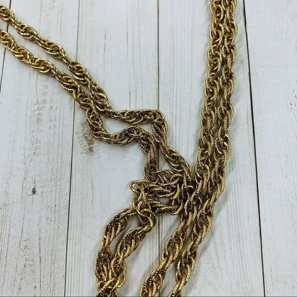 Long Gold Infinity Chain - Picture 2 of 2